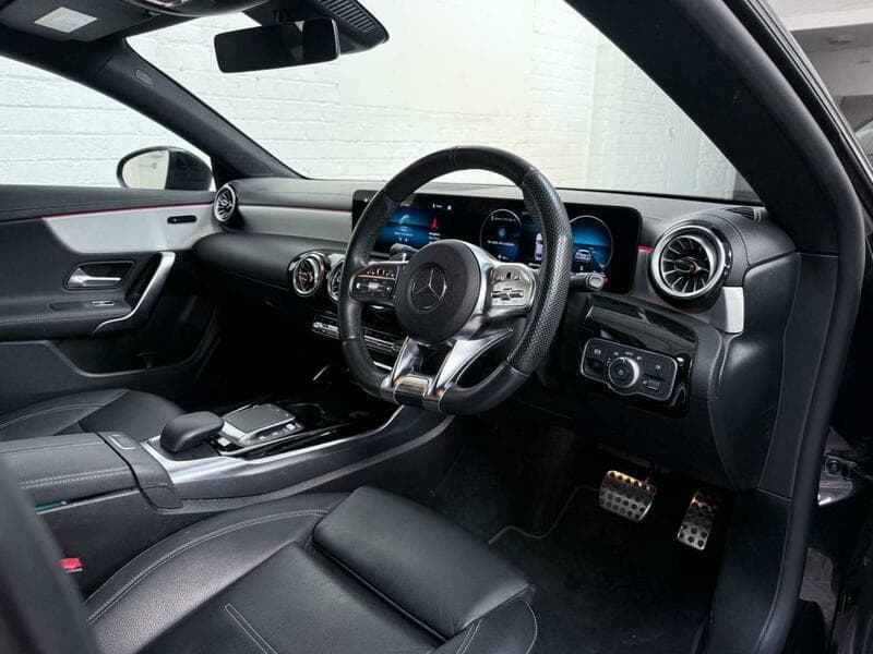 2022 Mercedes-Benz CLA - Image 22