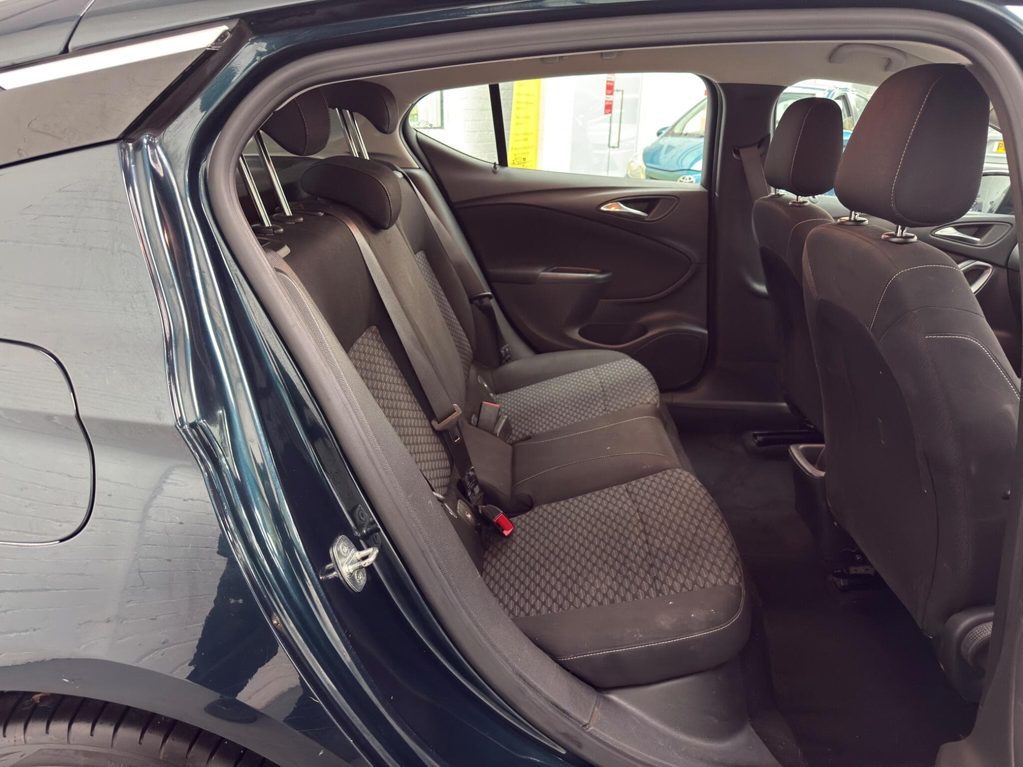 2016 Vauxhall Astra - Image 13