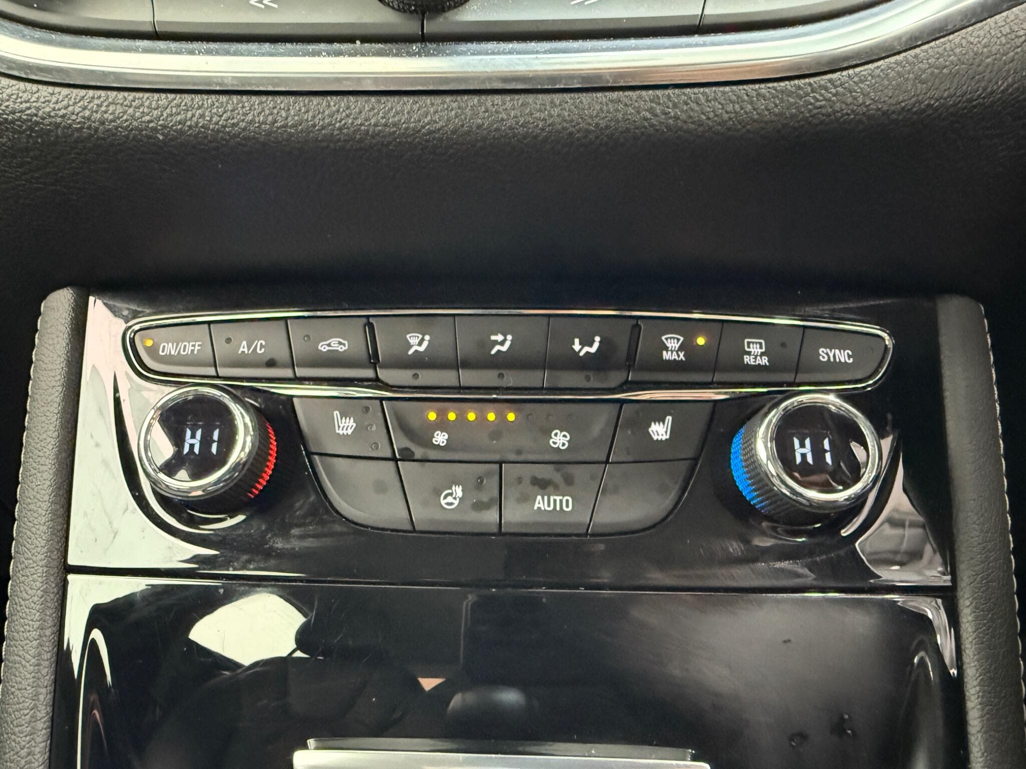 2016 Vauxhall Astra - Image 23