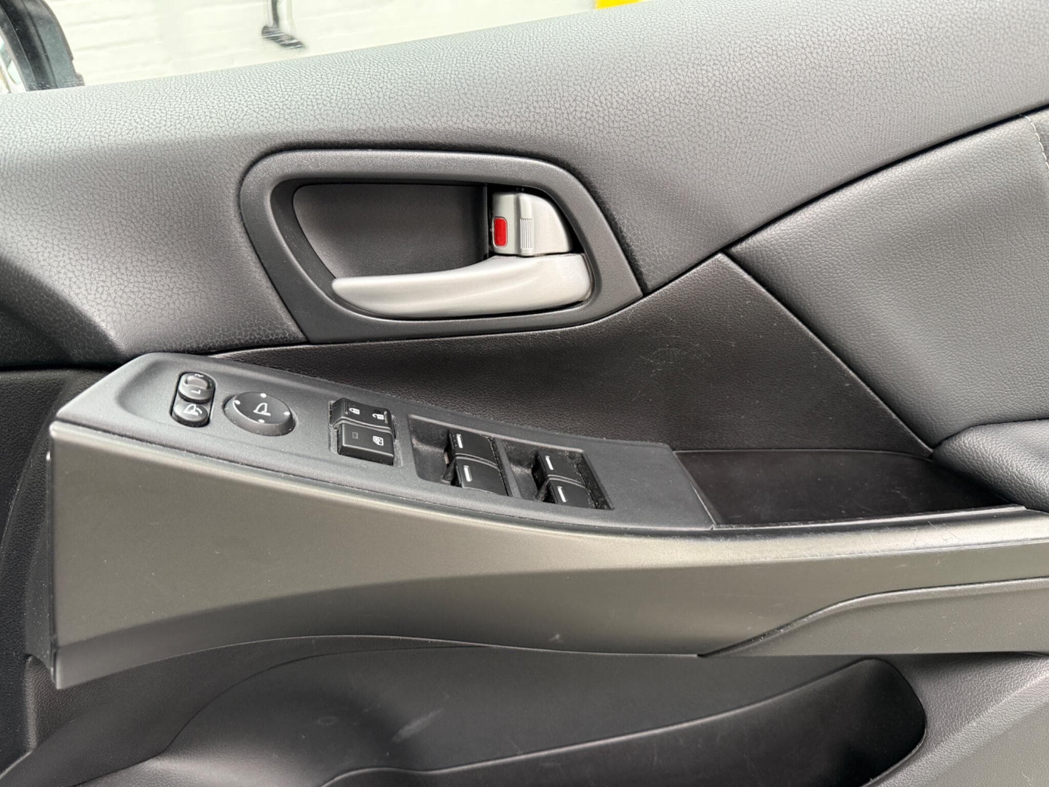 2014 Honda Civic - Image 17