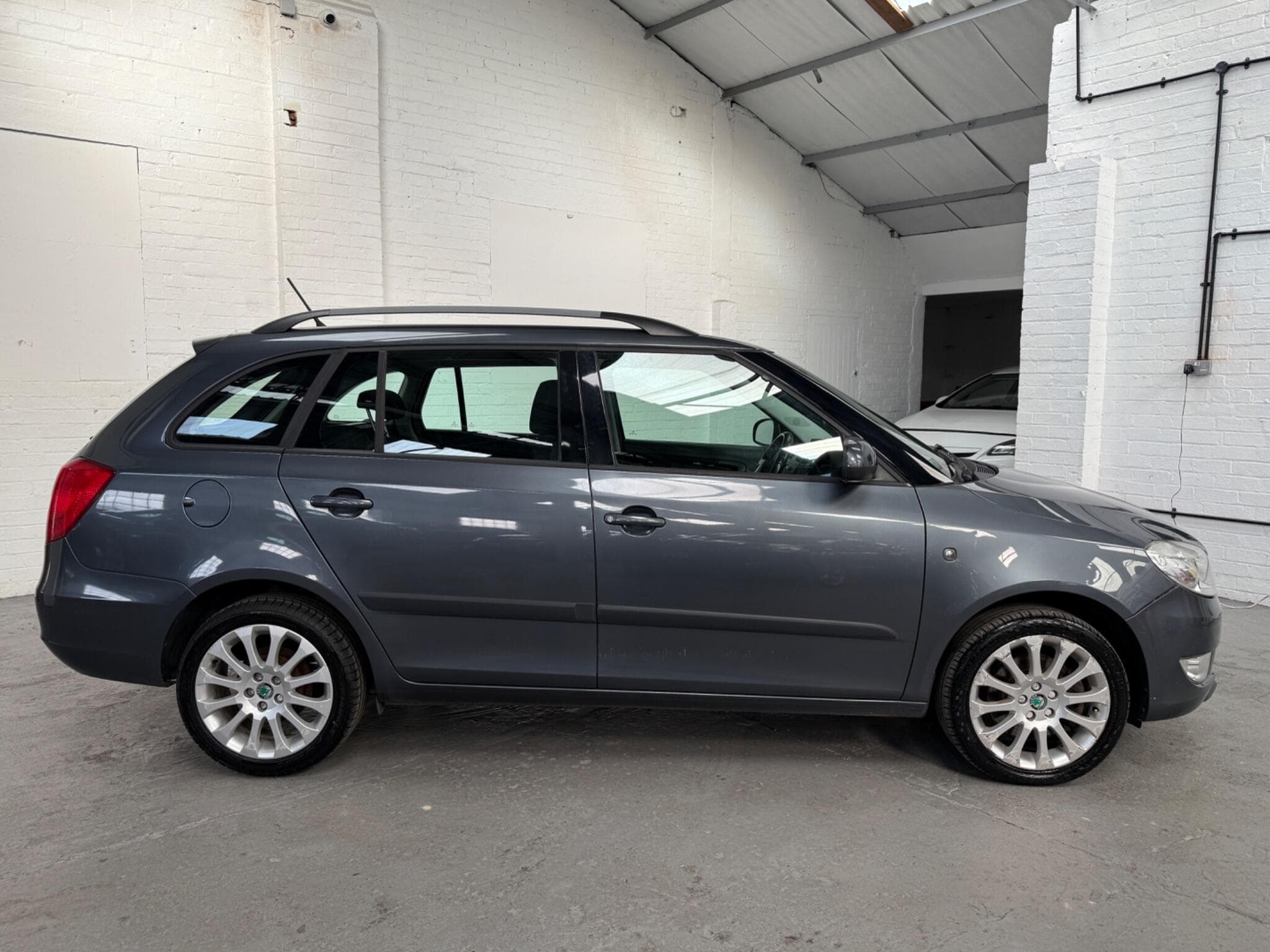2012 Skoda Fabia - Image 7