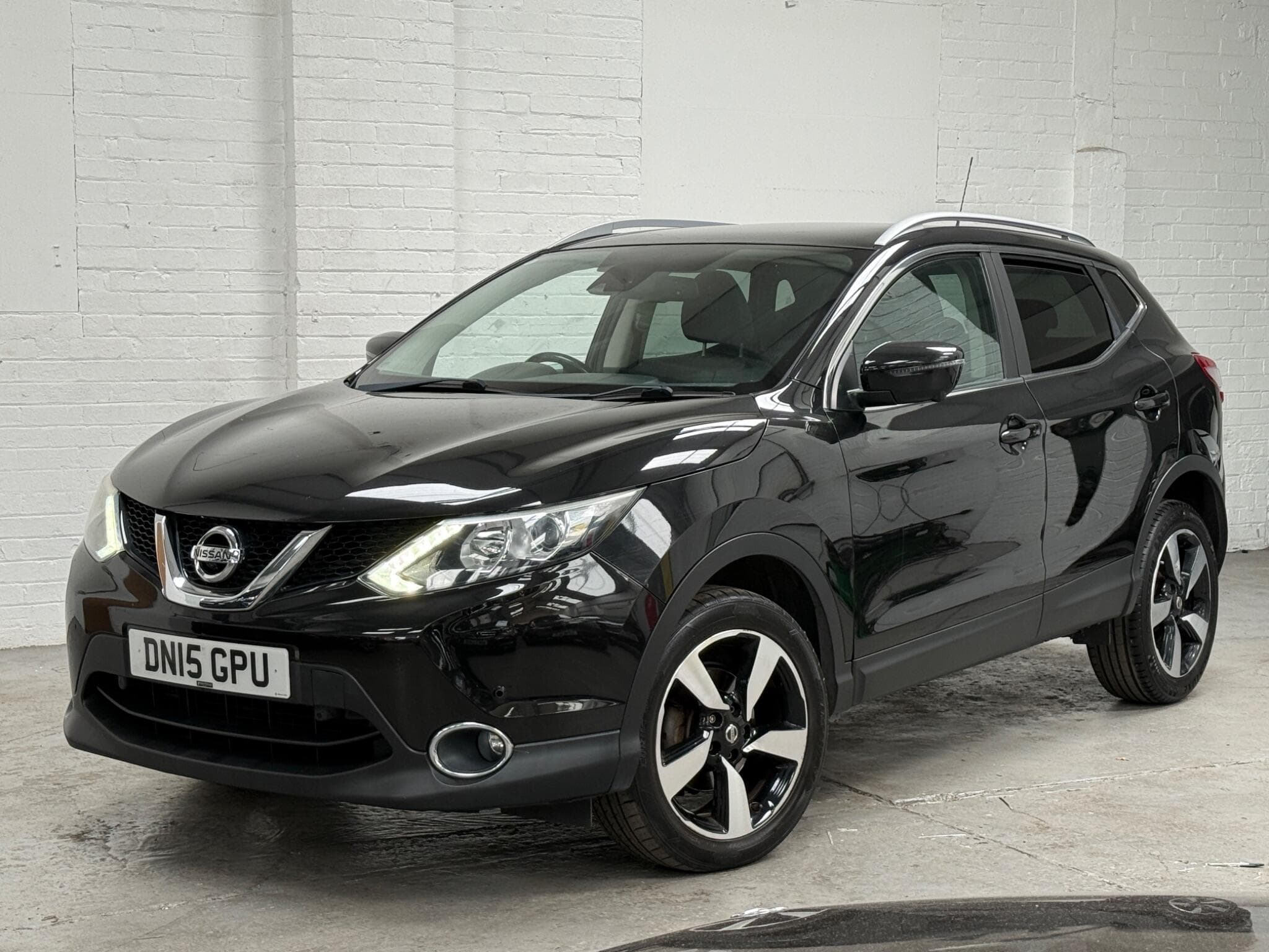 2015 Nissan Qashqai - Image 3