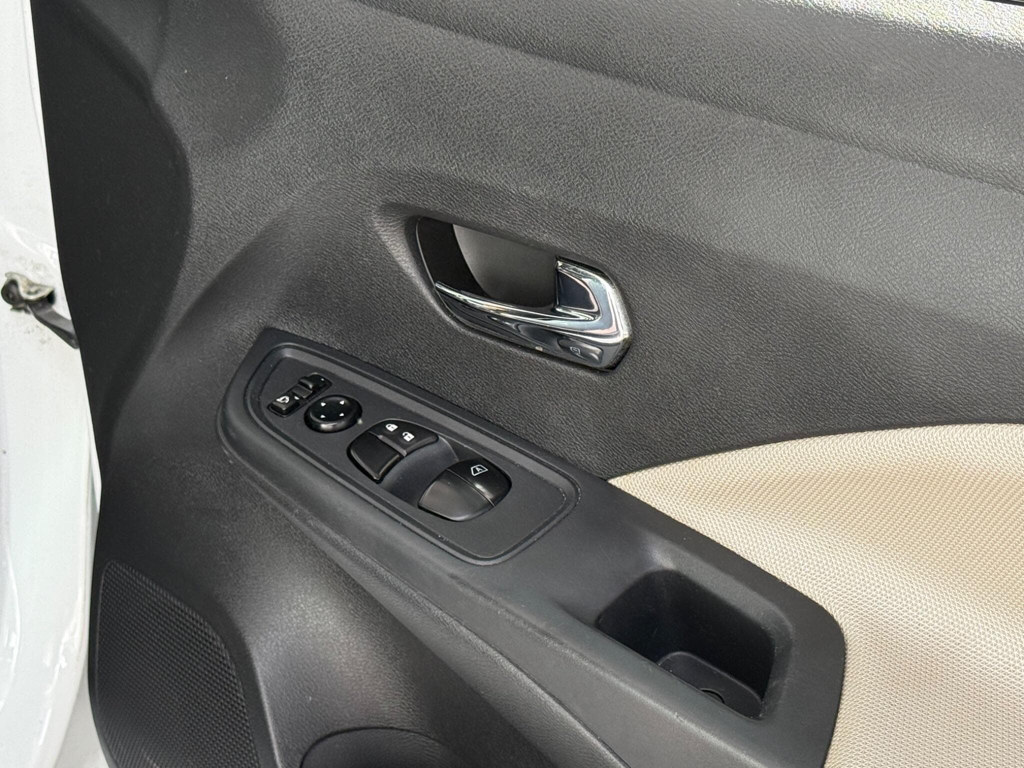 2017 Nissan Micra - Image 15