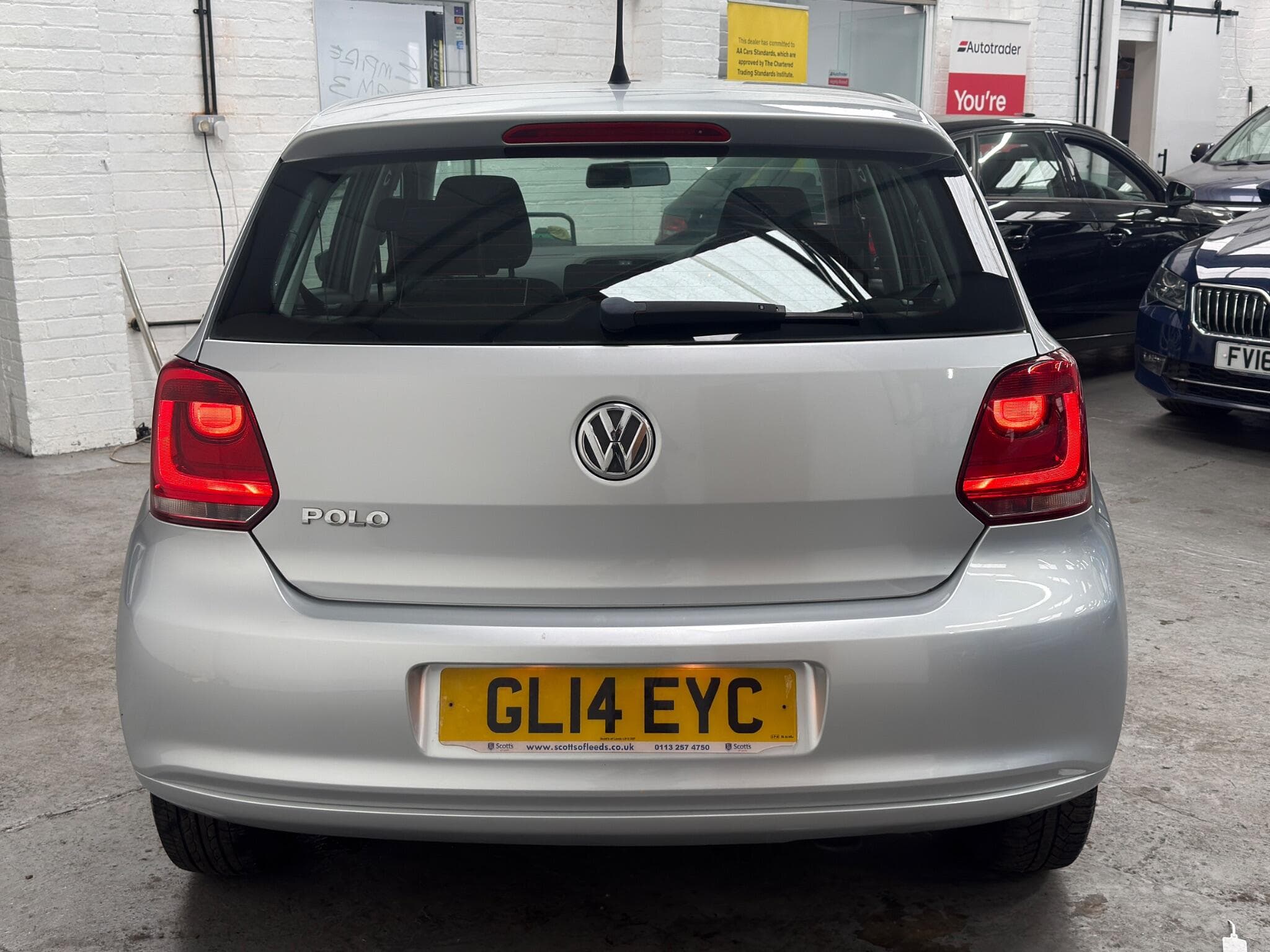 2014 Volkswagen Polo - Image 10