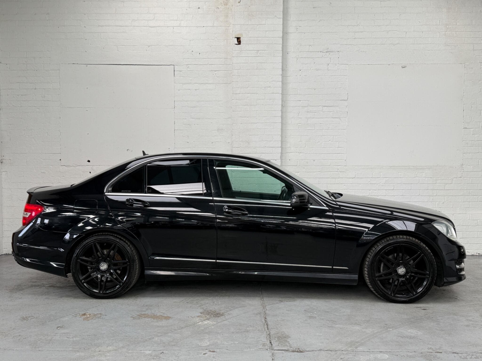2013 Mercedes-Benz C Class - Image 9