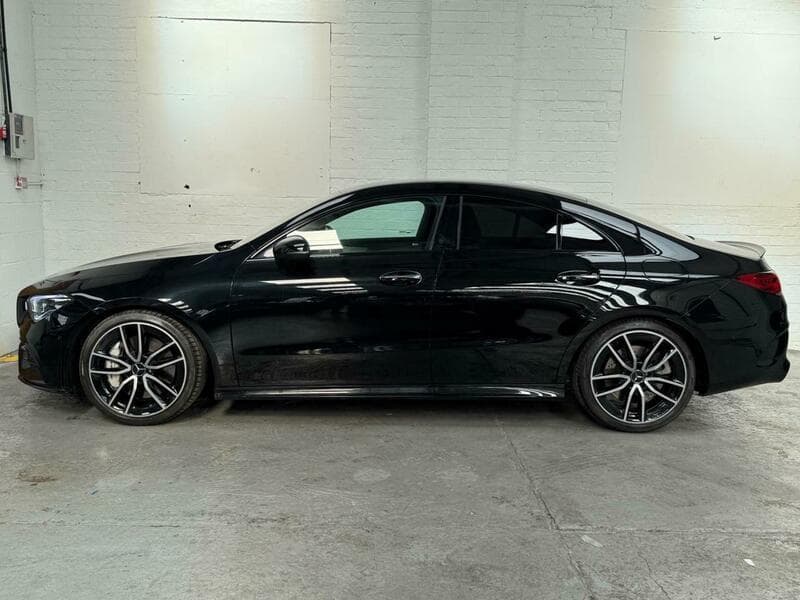 2022 Mercedes-Benz CLA - Image 9