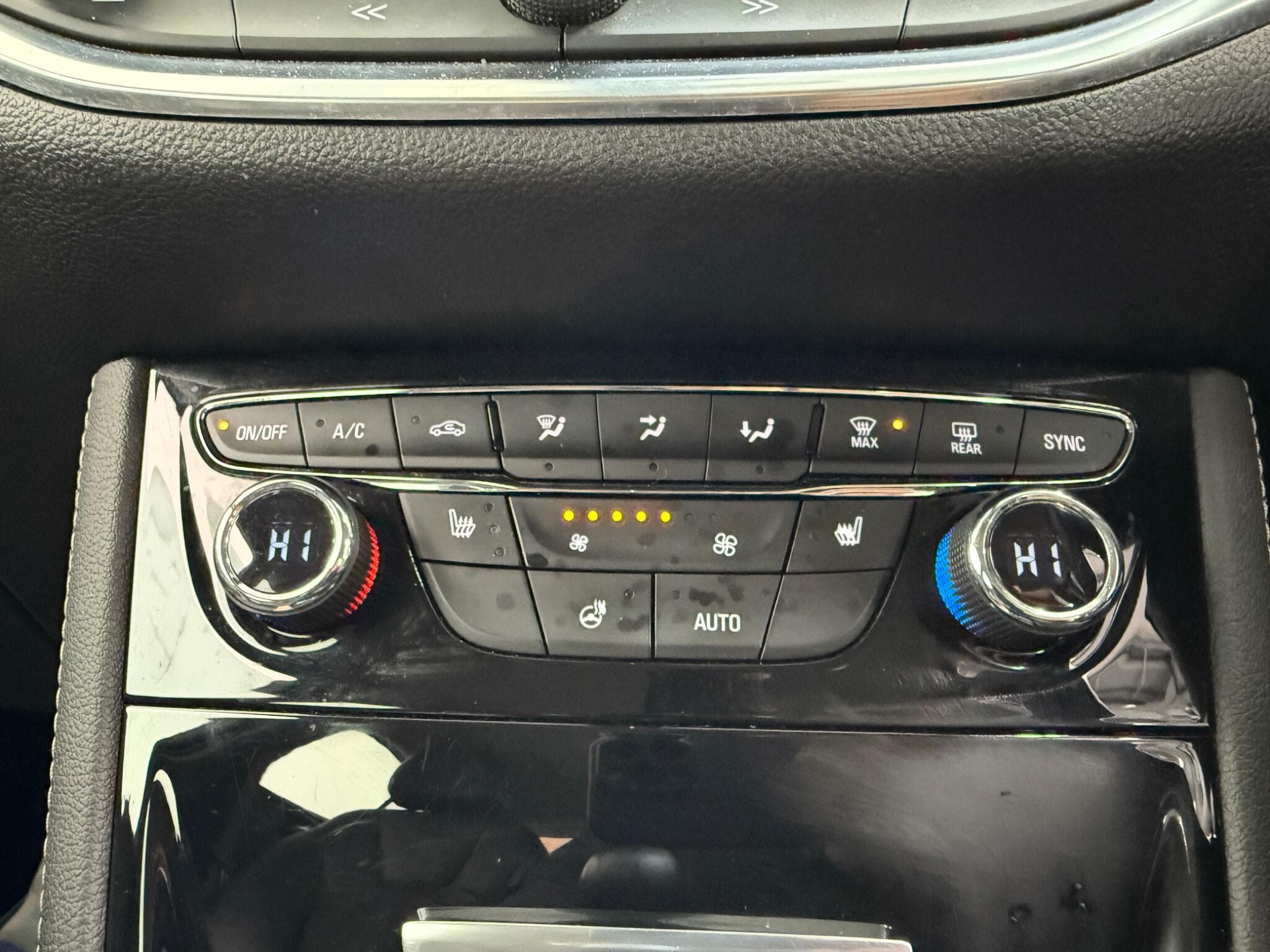2016 Vauxhall Astra - Image 20