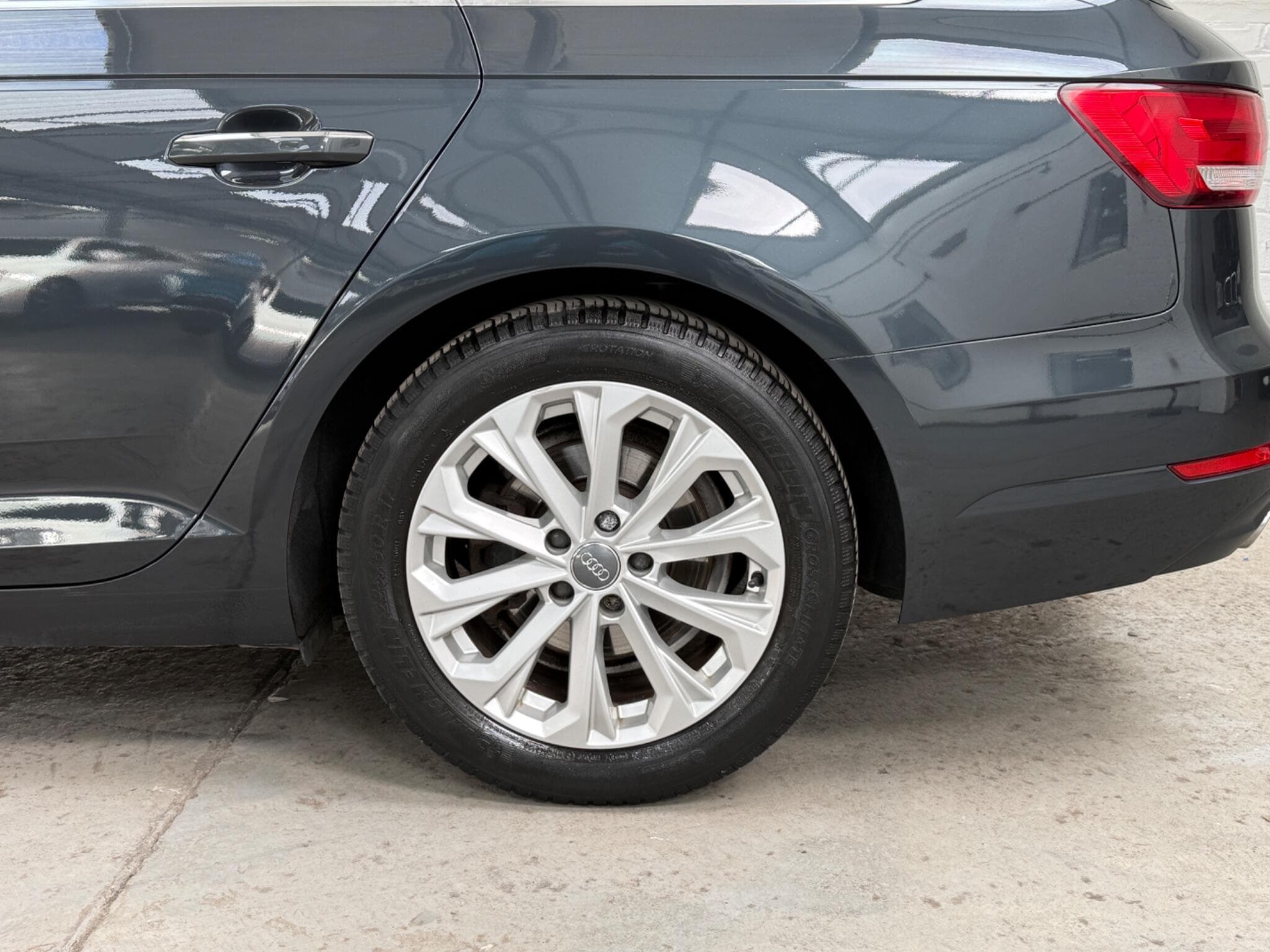 2017 Audi A4 Avant - Image 24