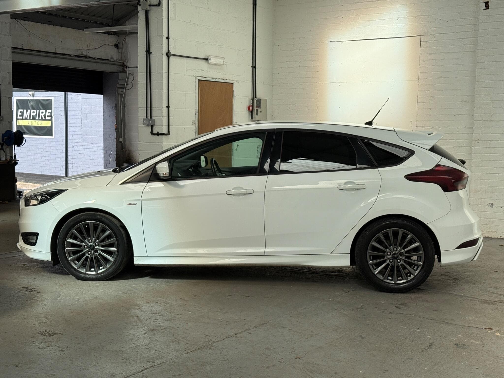 2017 Ford Focus - Image 7