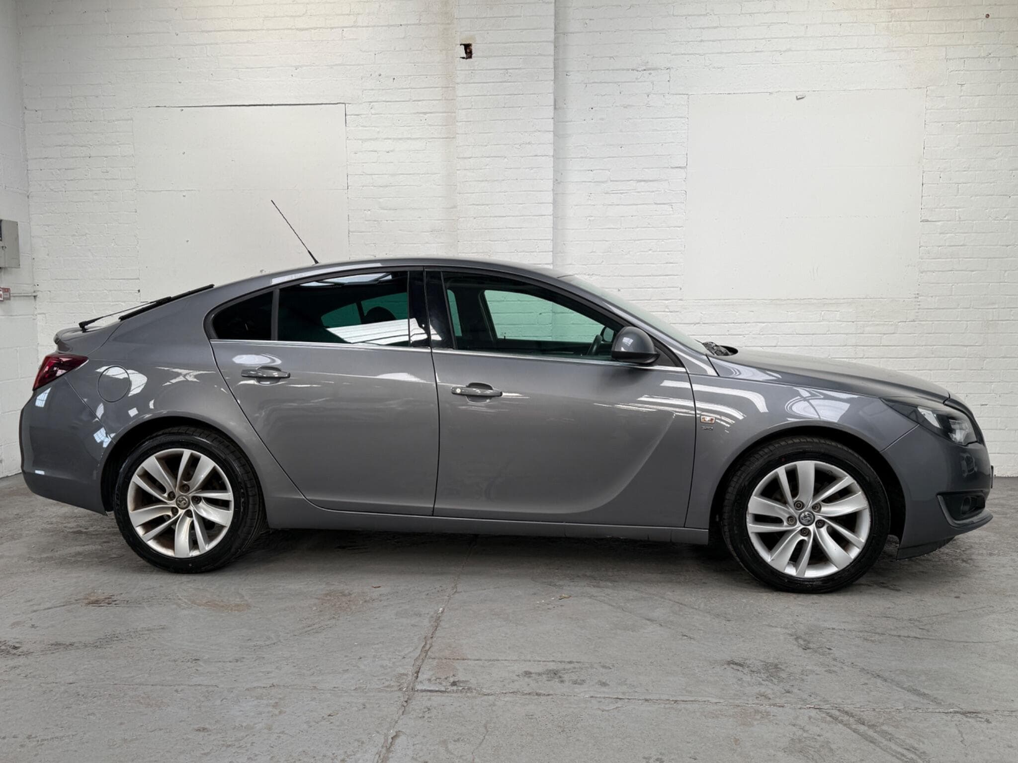 2015 Vauxhall Insignia - Image 9