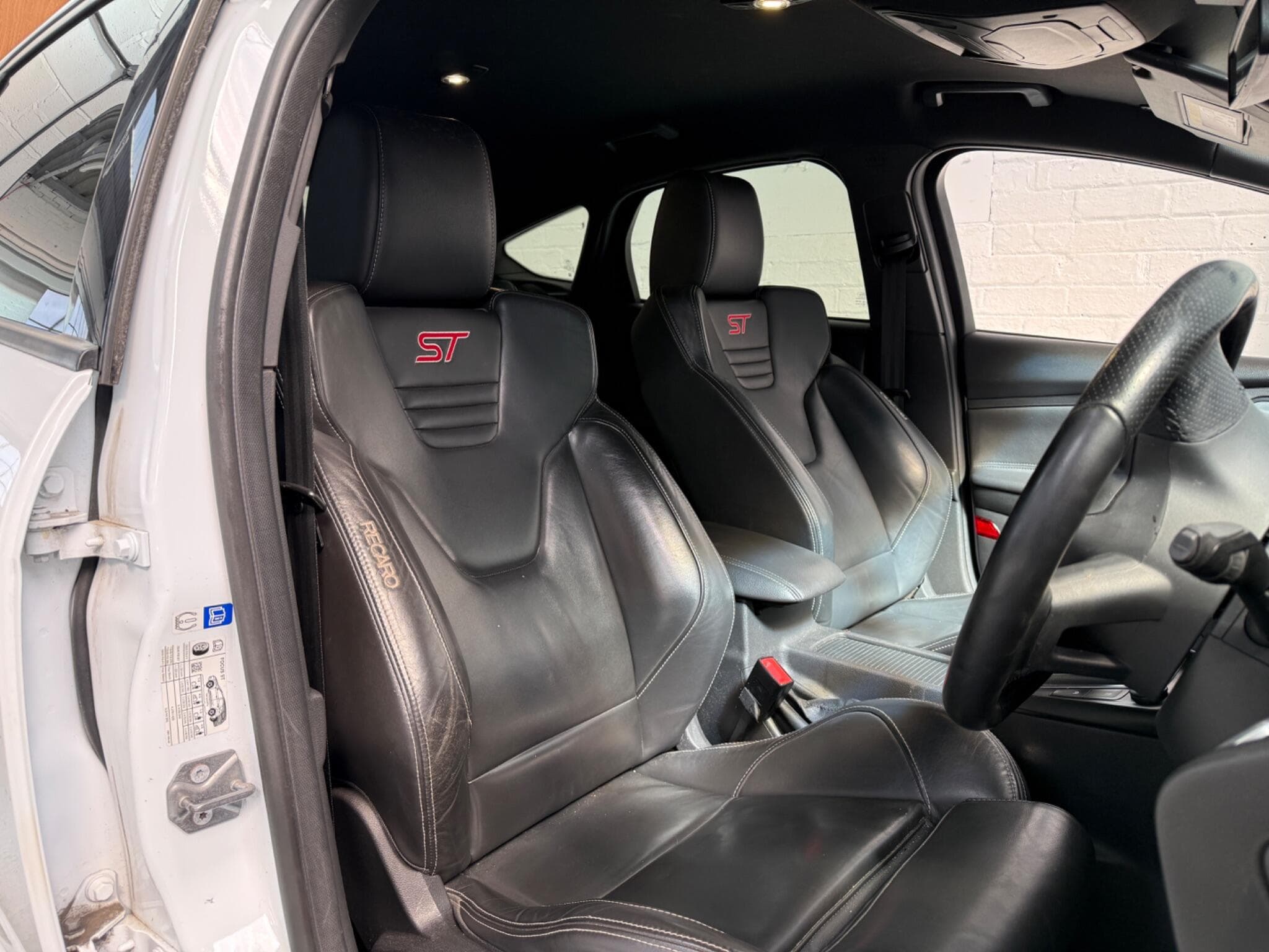 2016 Ford Focus - Image 14