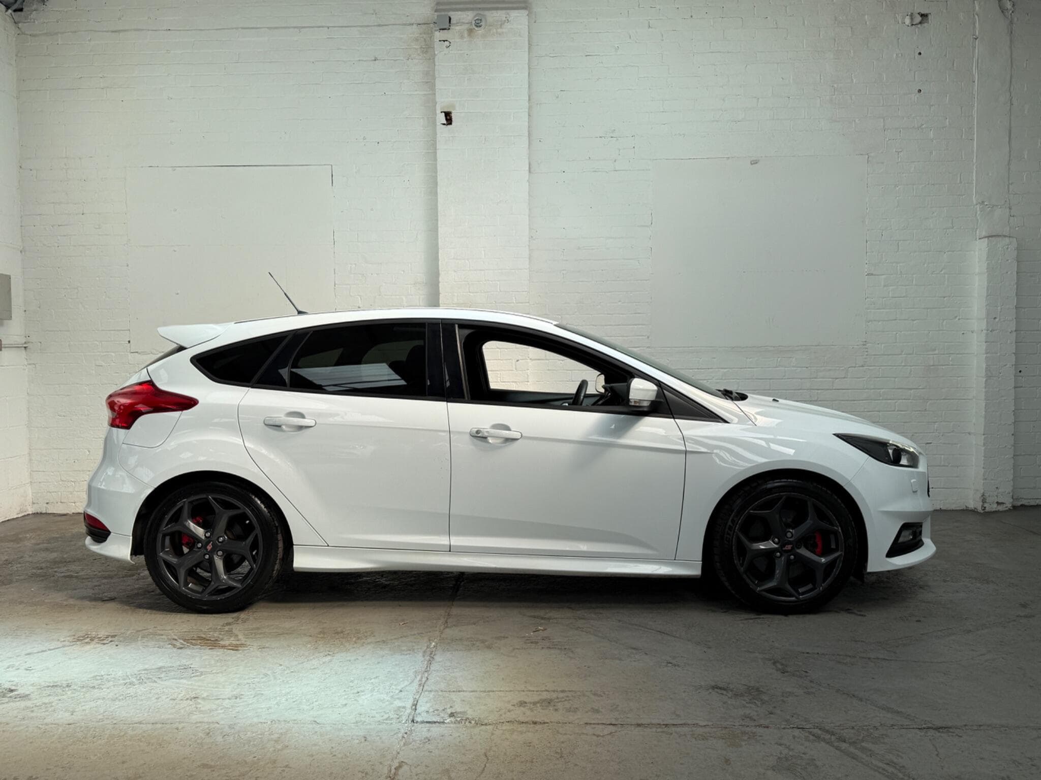 2016 Ford Focus - Image 9