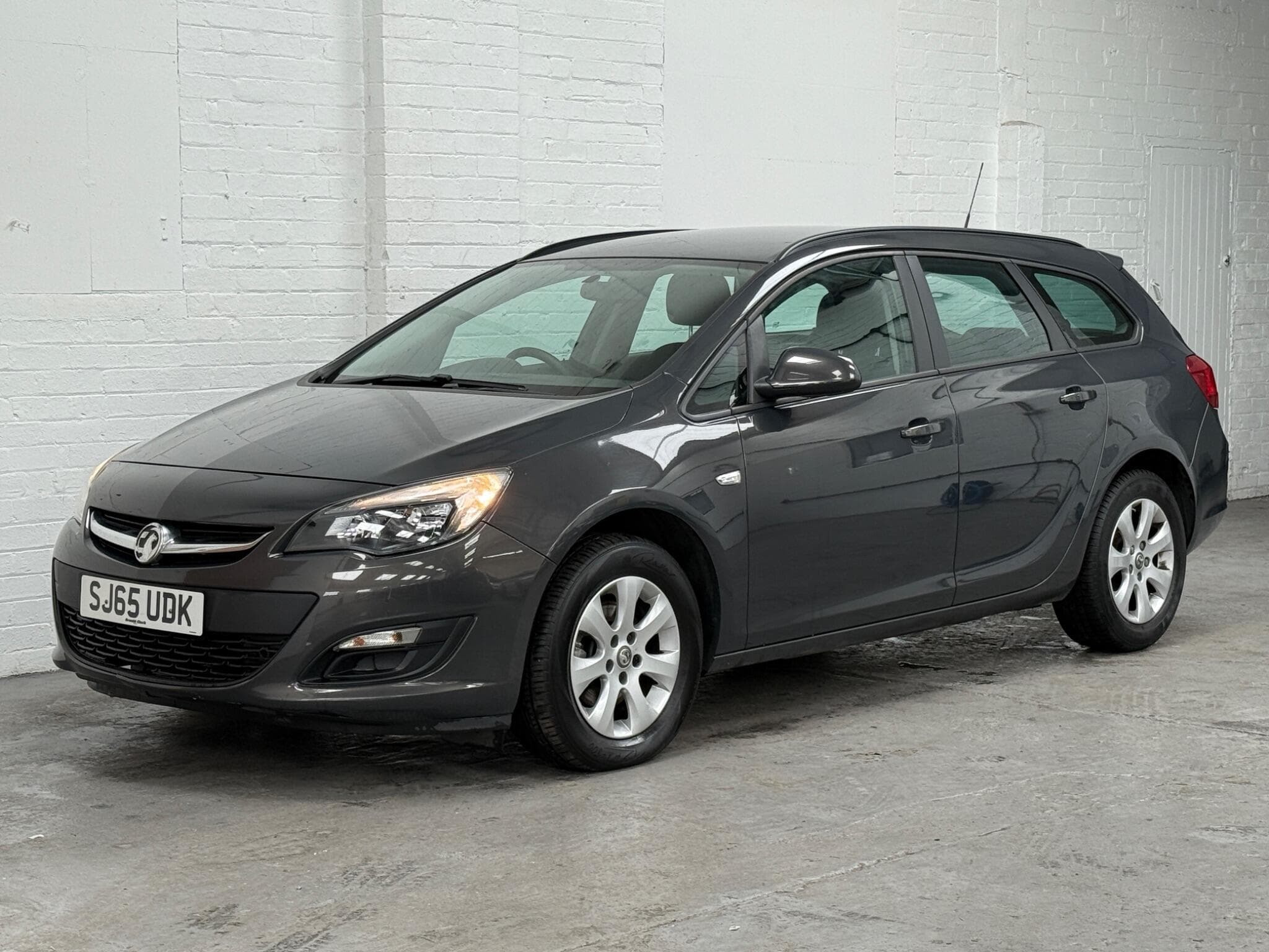2016 Vauxhall Astra - Image 4