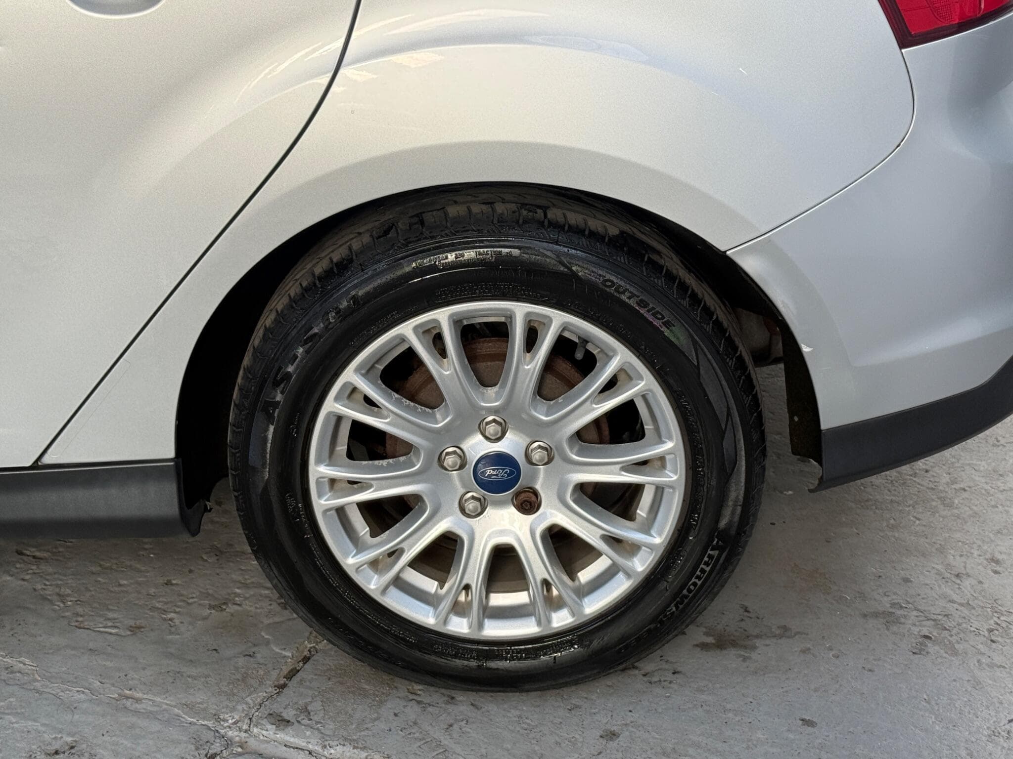2012 Ford Focus - Image 25