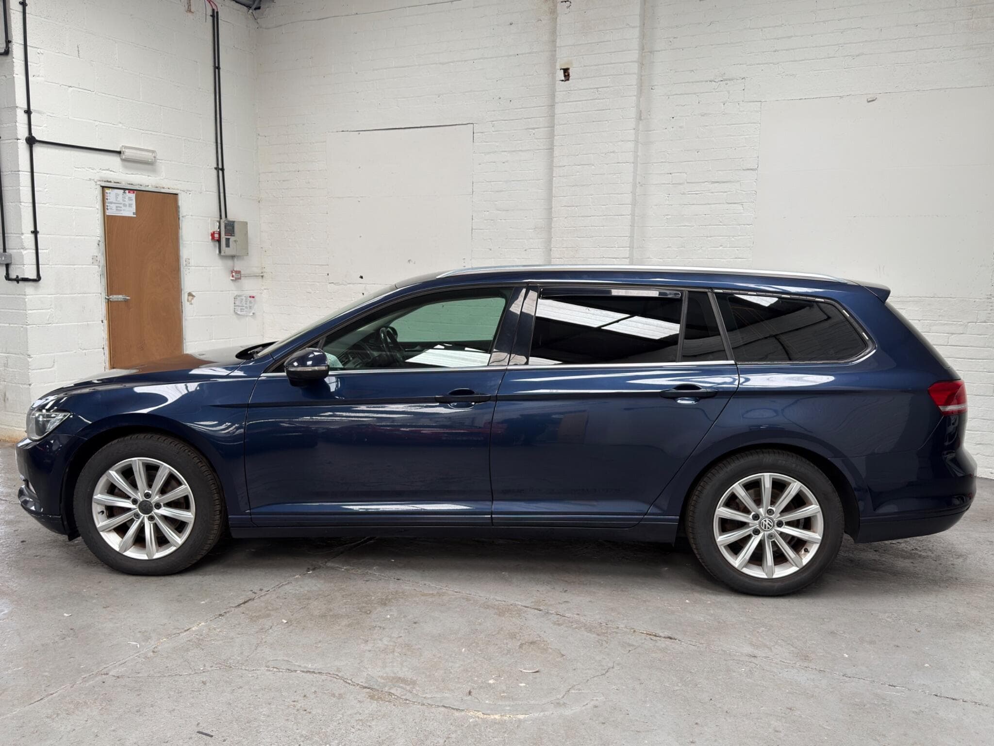 2015 Volkswagen Passat - Image 7