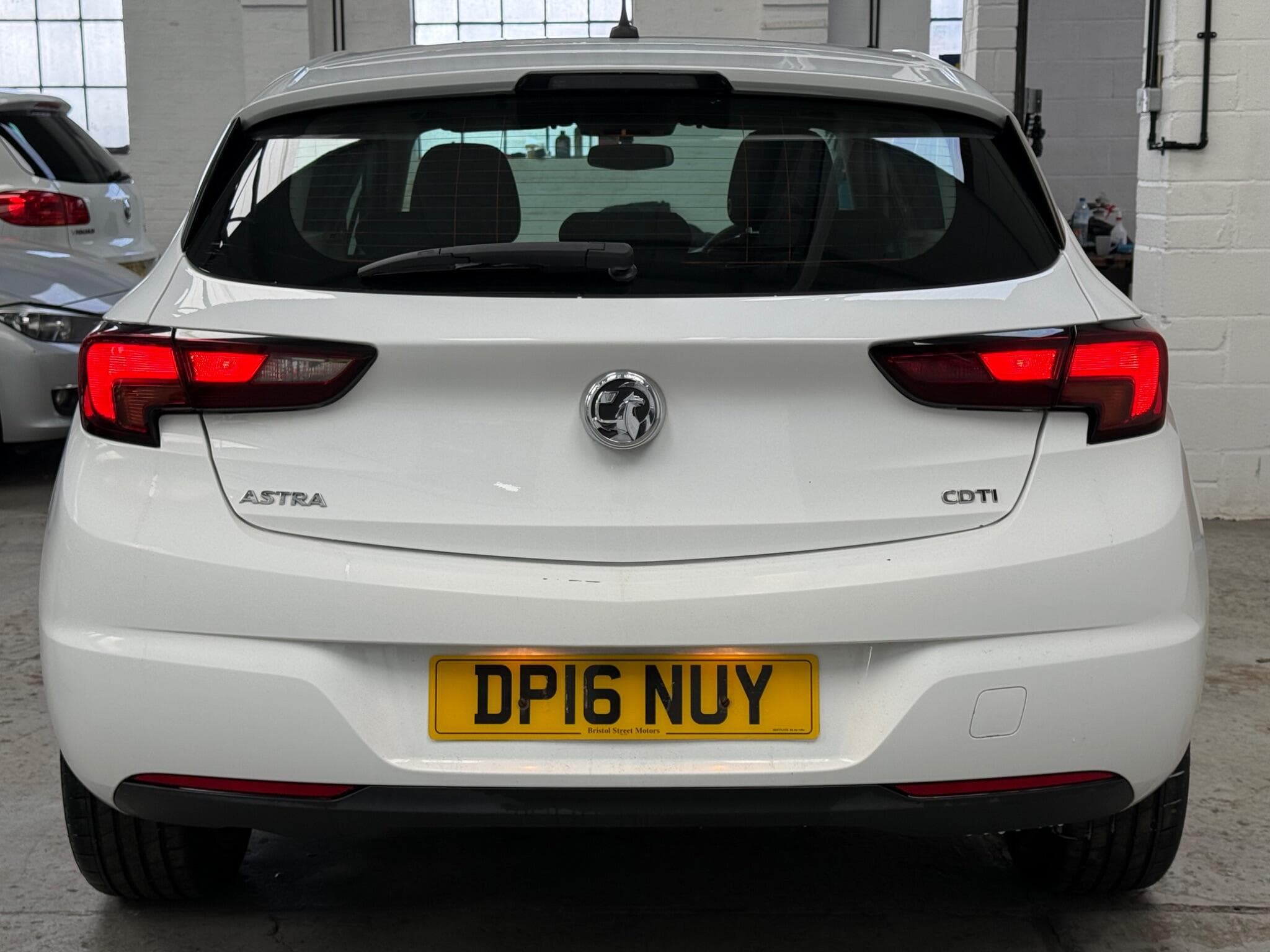 2016 Vauxhall Astra - Image 7