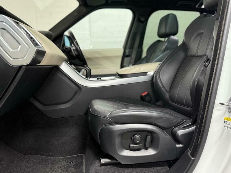 2017 Land Rover Range Rover Sport - Image 35