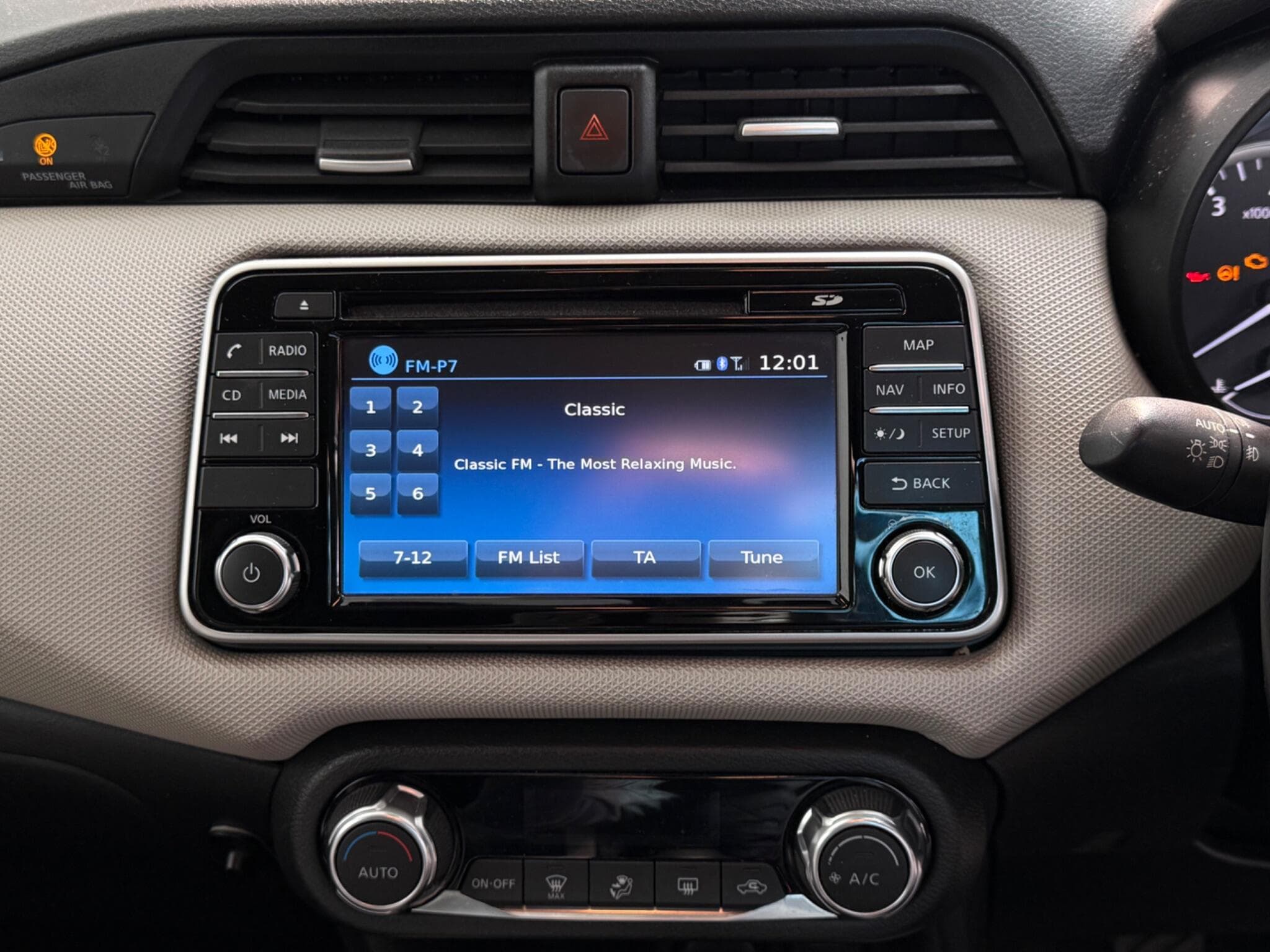 2017 Nissan Micra - Image 25