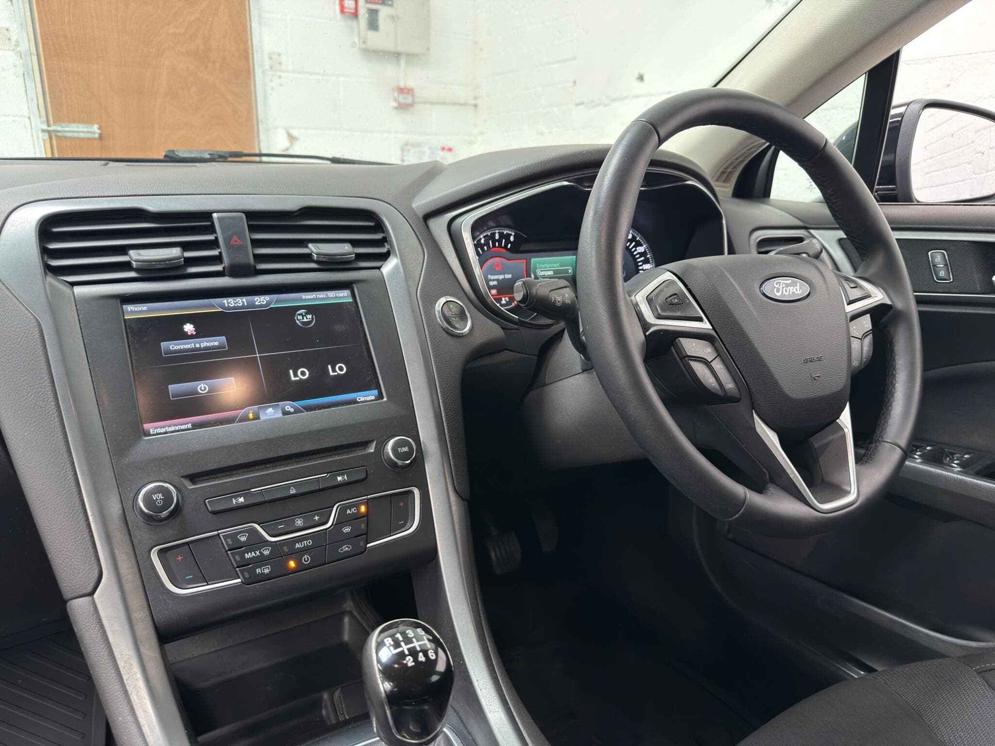 2015 Ford Mondeo - Image 13
