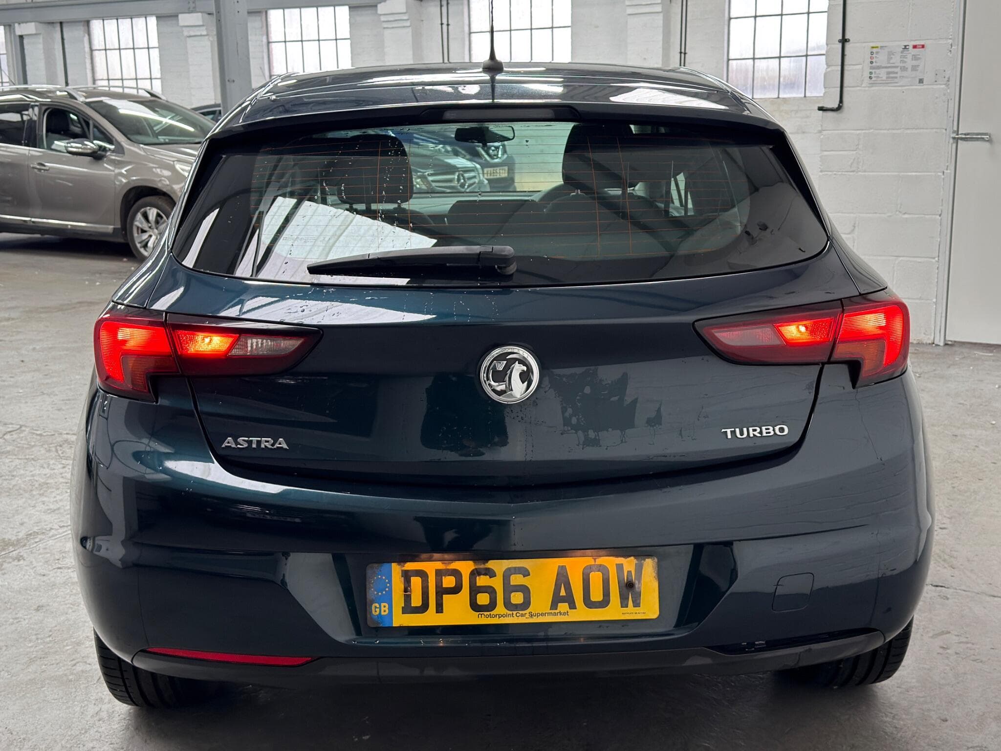 2016 Vauxhall Astra - Image 8