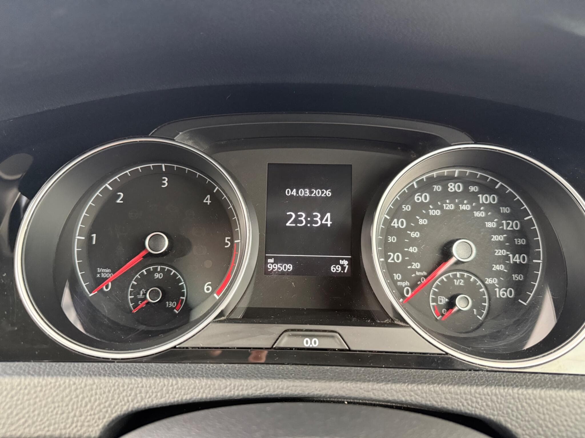 2014 Volkswagen Golf - Image 25