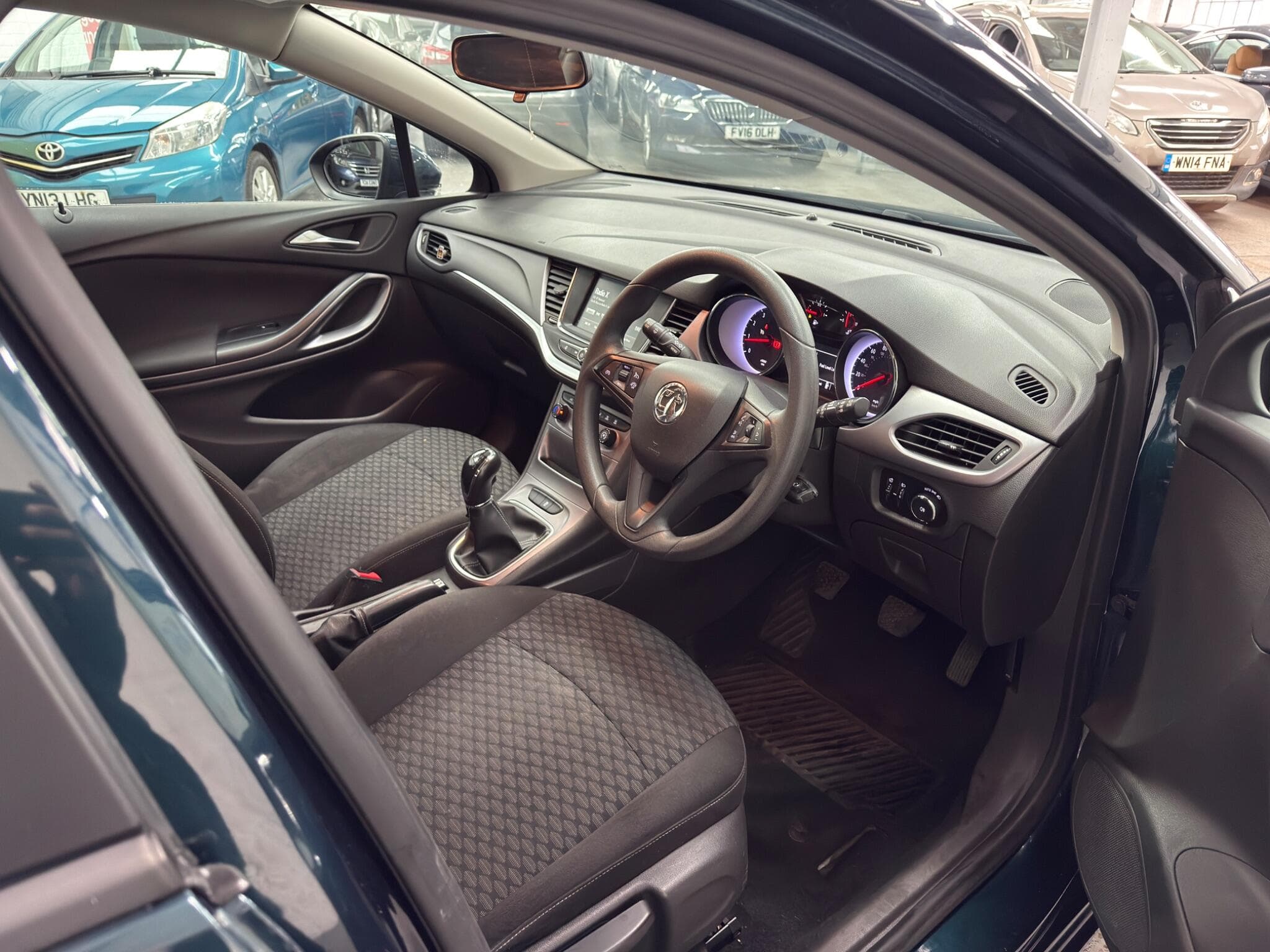 2016 Vauxhall Astra - Image 11