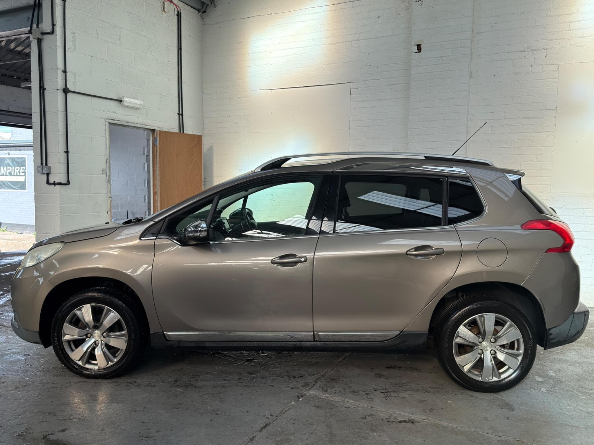 2014 Peugeot 2008 - Image 9