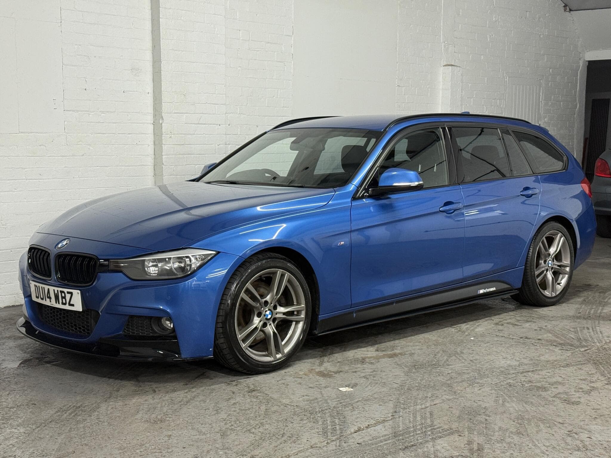 2014 BMW 3 Series - Image 4