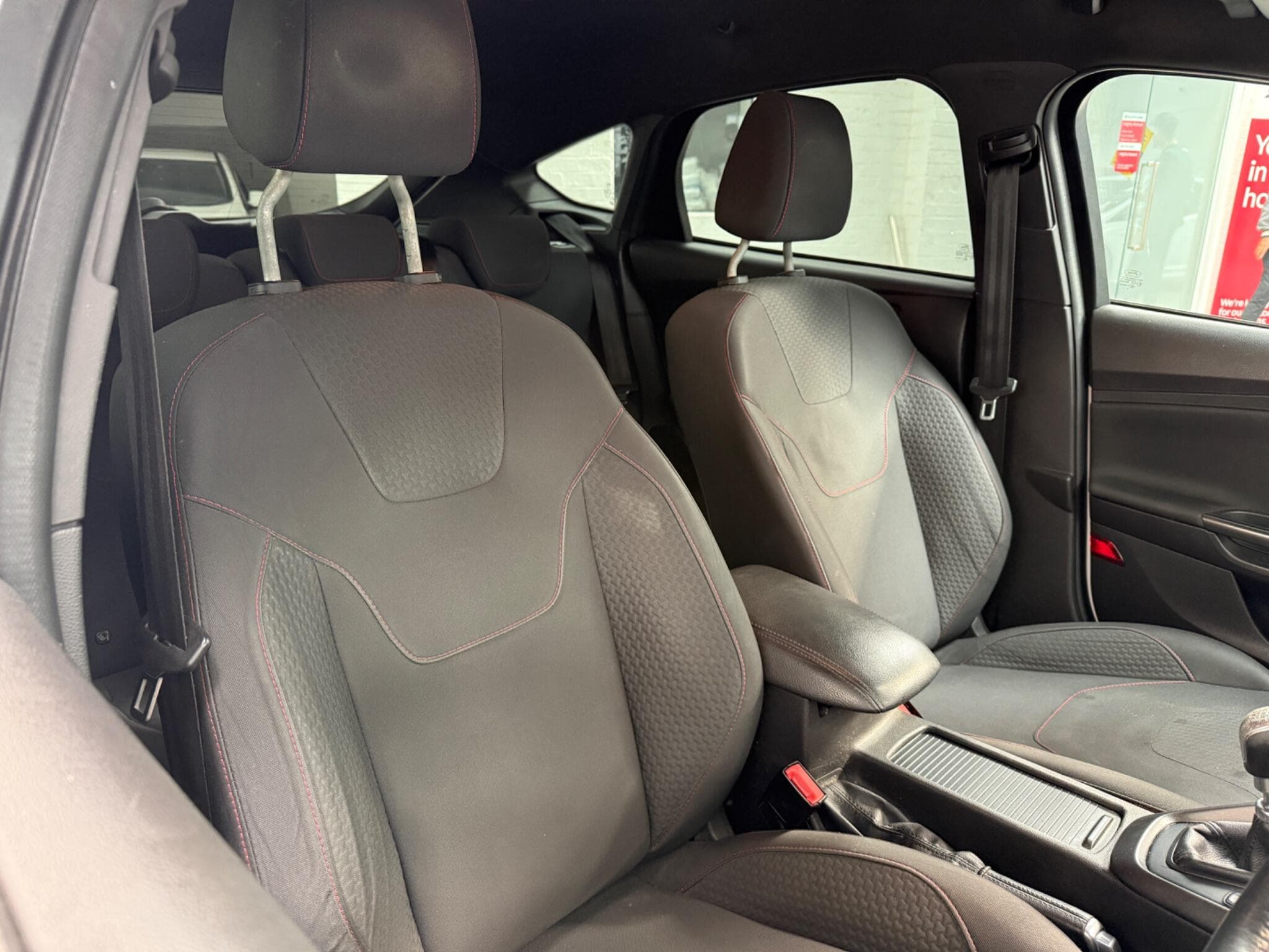 2017 Ford Focus - Image 15