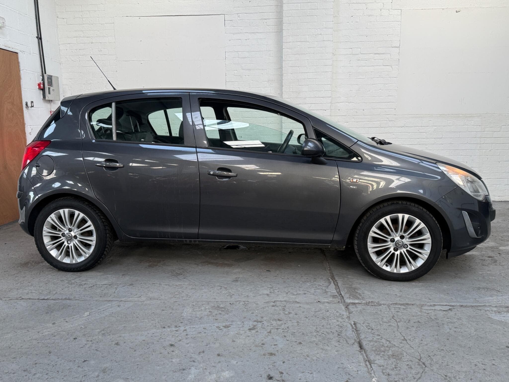 2012 Vauxhall Corsa - Image 9