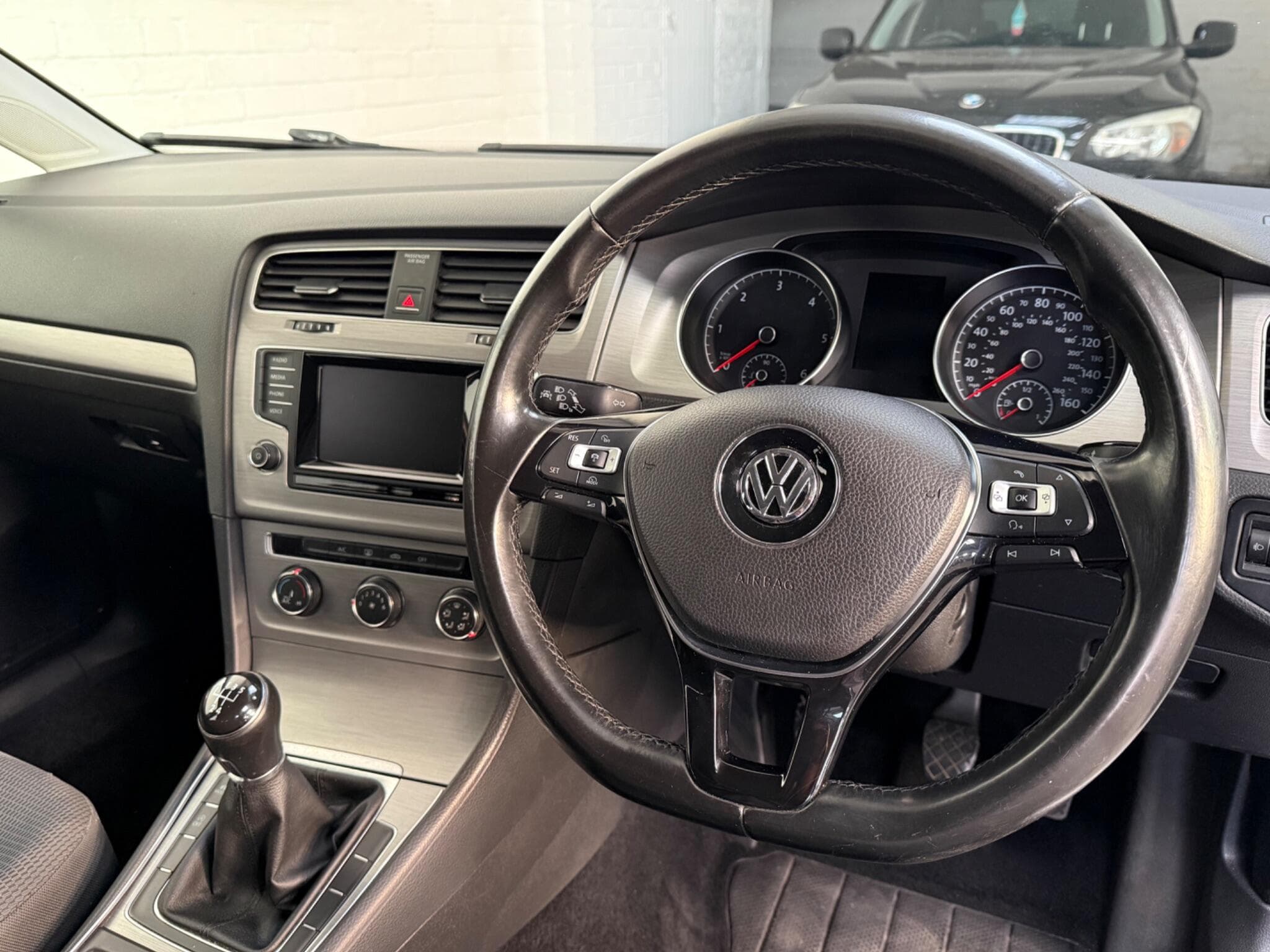2014 Volkswagen Golf - Image 17