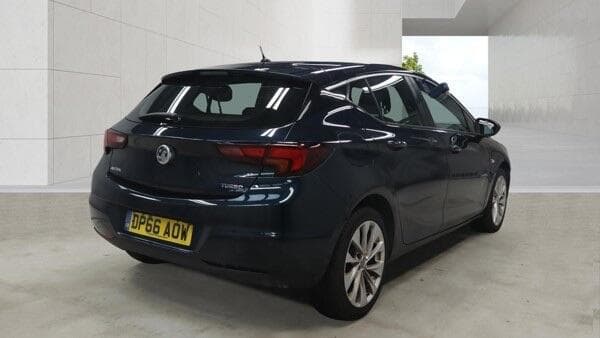 2016 Vauxhall Astra - Image 10