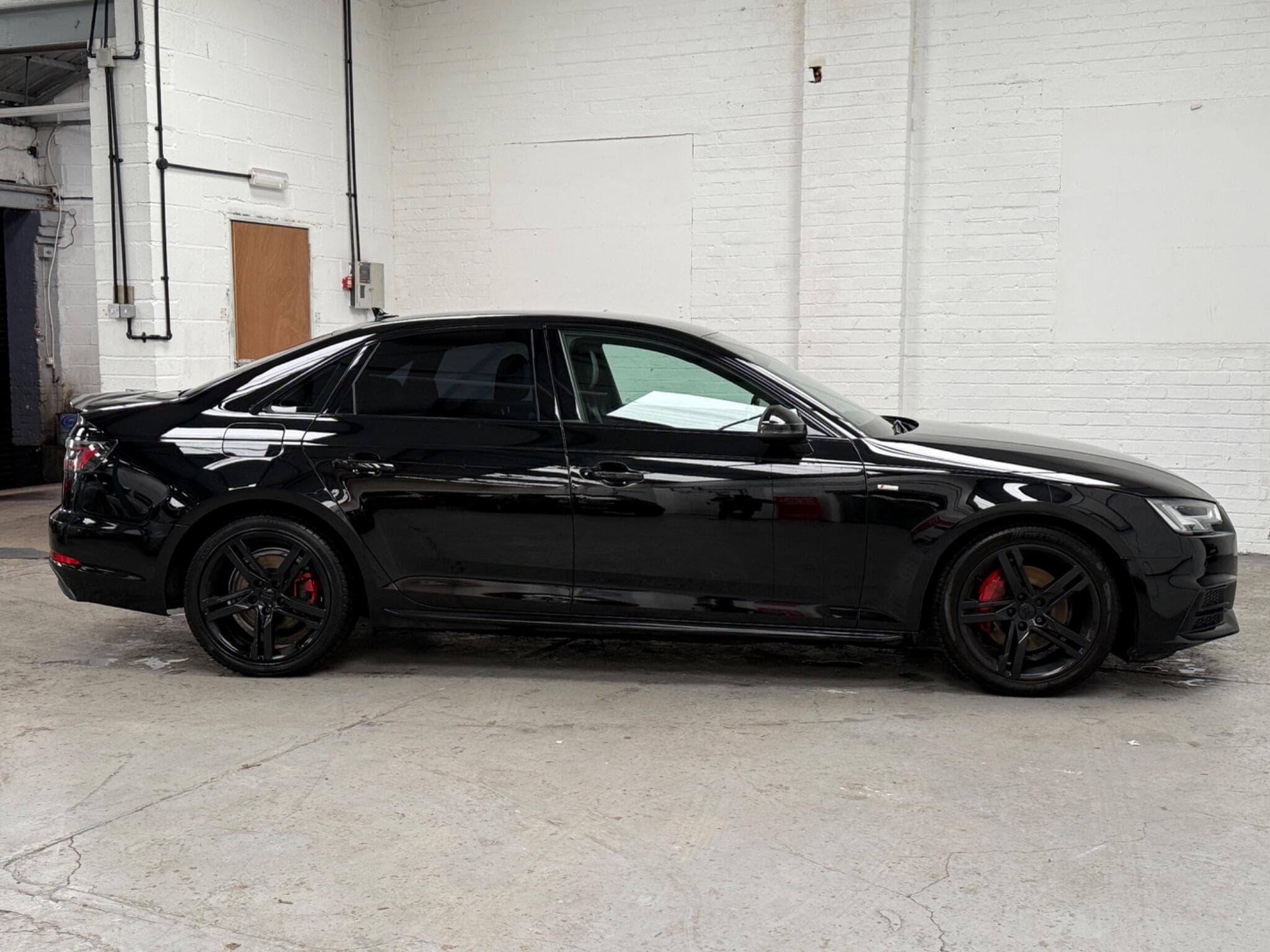 2017 Audi A4 - Image 9