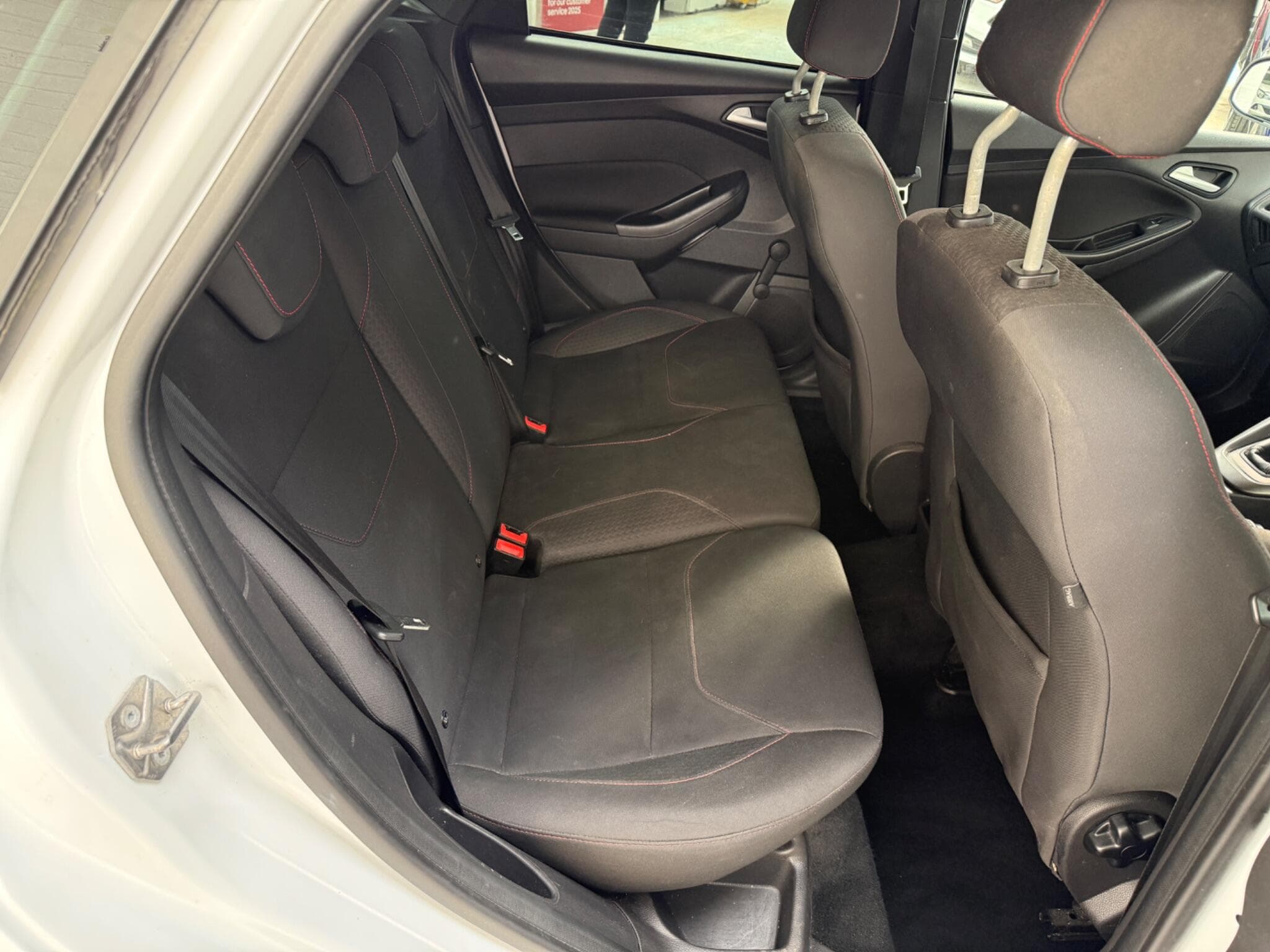 2017 Ford Focus - Image 16